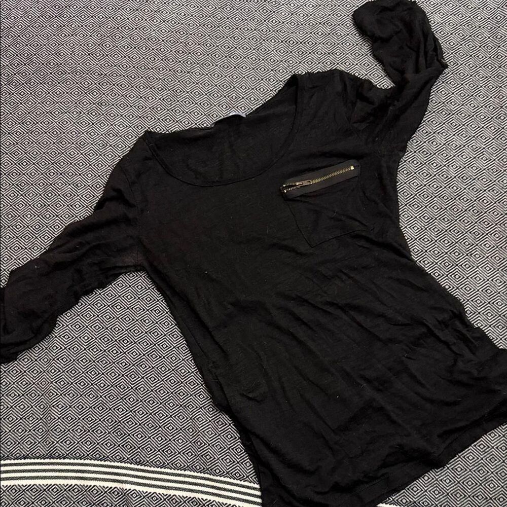 No-brand Women's Black Top